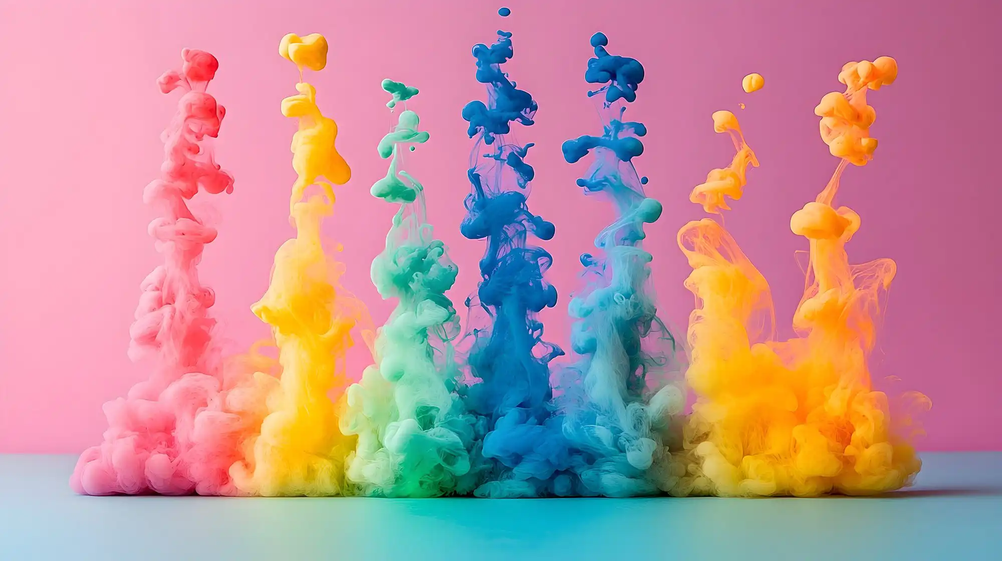 7色の煙が立ち込めているイメージ